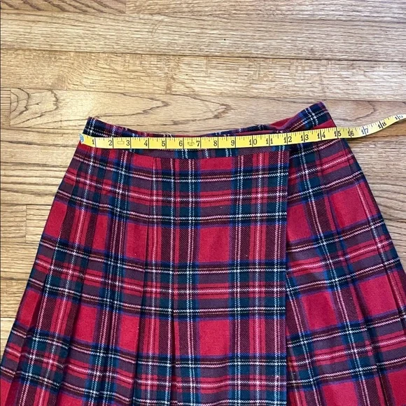Vintage Red and Black Tartan Pleated A-Line Skirt Sz 13/14 - Picture 8 of 8